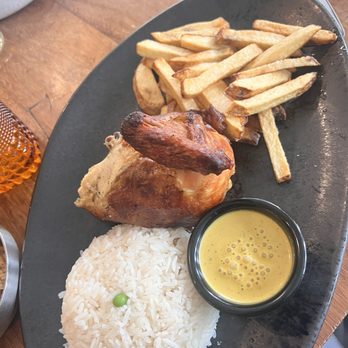 Limón - Half Chicken, Yuca fries and rice - Peruvian Near Me - Oakland, California
