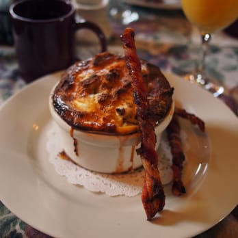 Inn at Felt Manor - french toast casserole with twisted bacon!!! - Hotels Near Me - Galena, Illinois Inn at Felt Manor - french toast casserole with twisted bacon!!! - Hotels Near Me - Galena, Illinois