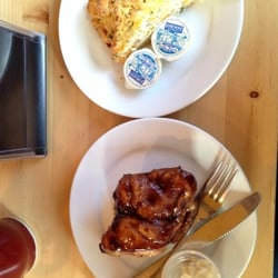 Cinnamon Bear Cafe