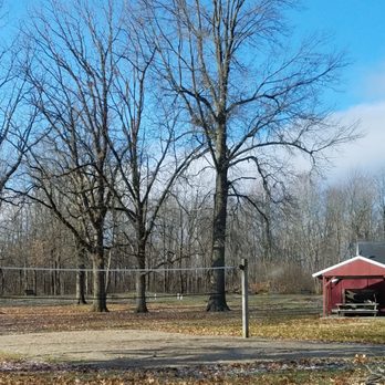 Biddle Memorial Park - shelter and Volleyball court - Parks Near Me - Sheridan, Indiana