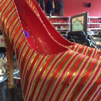 Buffalo Exchange - Women's Clothing Near Me - Las Vegas, Nevada Buffalo Exchange - Women's Clothing Near Me - Las Vegas, Nevada