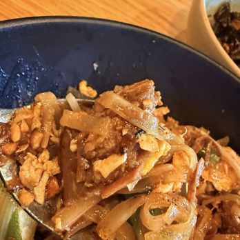 Rice and Oak - Brisket pad Thai - American Near Me - Dripping Springs, Texas