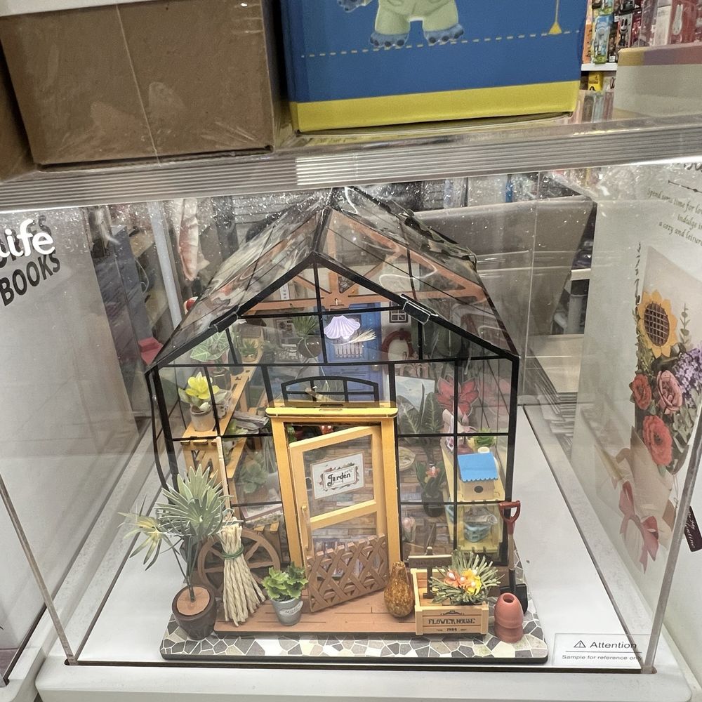 Brad's Toys - Brad's Toys @ Fashion Show Mall Las Vegas, NV March 2026 - Toy Stores Near Me - Las Vegas, Nevada Brad's Toys - Brad's Toys @ Fashion Show Mall Las Vegas, NV March 2026 - Toy Stores Near Me - Las Vegas, Nevada