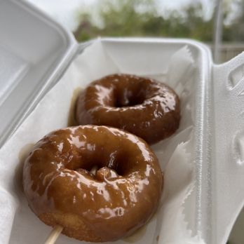 Donutz On A Stick - Maple Glaze - Desserts Near Me - Duck, North Carolina Donutz On A Stick - Maple Glaze - Desserts Near Me - Duck, North Carolina