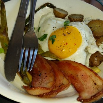 Granby Bistro & Deli - Fingerling potatoes,  roasted asparagus, egg and bacon.  Mmmmm - Mediterranean Near Me - Norfolk, Virginia