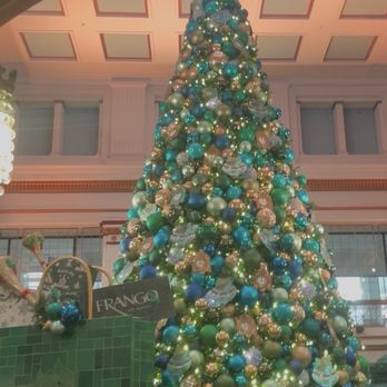 The Marshall Field's Walnut Room - Tree in walnut room - American Near Me - Chicago, Illinois The Marshall Field's Walnut Room - Tree in walnut room - American Near Me - Chicago, Illinois