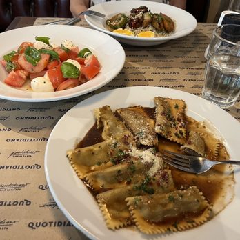 Il Quotidiano - Lamb-filled ravioli, Caprese salad, quinoa salad with grilled vegetables and egg - Coffee & Tea Near Me - Palermo, C Il Quotidiano - Lamb-filled ravioli, Caprese salad, quinoa salad with grilled vegetables and egg - Coffee & Tea Near Me - Palermo, C