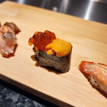 Komé - Ikura uni nigiri - Sushi Bars Near Me - Dallas, Texas