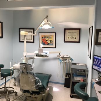 William Schlesinger, DDS - ABGD Dentist! The Best Place for Your Dental needs! - Periodontists Near Me - New York, New York William Schlesinger, DDS - ABGD Dentist! The Best Place for Your Dental needs! - Periodontists Near Me - New York, New York