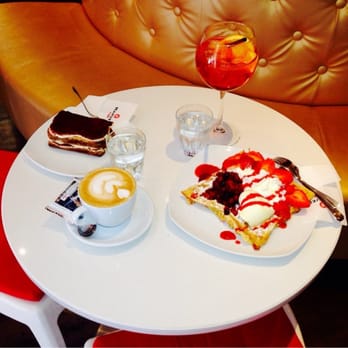 TIZIANA Food, Gelato-Caffè - Delicious deserts and drinks - Cafes Near Me - Salzburg, 5 TIZIANA Food, Gelato-Caffè - Delicious deserts and drinks - Cafes Near Me - Salzburg, 5