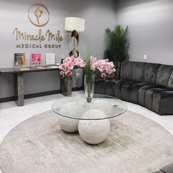 Foundry Aesthetics - Waiting area - Medical Spas Near Me - Los Angeles, California Foundry Aesthetics - Waiting area - Medical Spas Near Me - Los Angeles, California