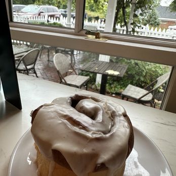 Smith Coffee and Cafe - Cinnamon roll - Cafes Near Me - Eden Prairie, Minnesota Smith Coffee and Cafe - Cinnamon roll - Cafes Near Me - Eden Prairie, Minnesota
