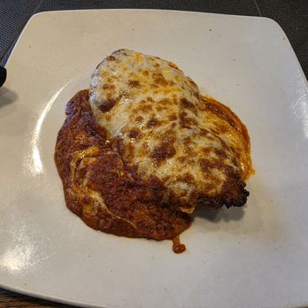 Ippolito's - Chicken parmigiana - Italian Near Me - Suwanee, Georgia Ippolito's - Chicken parmigiana - Italian Near Me - Suwanee, Georgia
