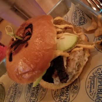 Richmond Republic - Turkey burger - American Near Me - Staten Island, New York Richmond Republic - Turkey burger - American Near Me - Staten Island, New York