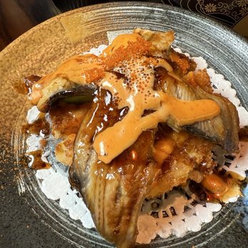 I8Yokocho - Unagi Pizza - Sushi Bars Near Me - Toronto, Ontario