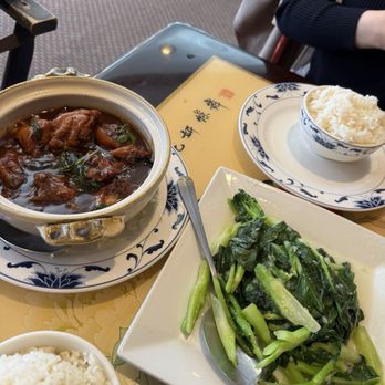 Hunan Restaurant - Three cup chicken and Chinese broccoli - Chinese Near Me - Carbondale, Illinois