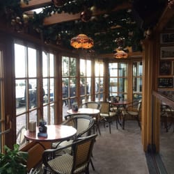 Café De Dijk - Grab a spot by the window (if you can!)
