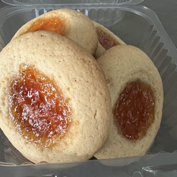 Silva Bakery - Apricot $10 - Bakeries Near Me - Hayward, California