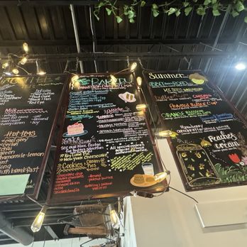 Robin Simmons Bakery - Desserts Near Me - Virginia Beach, Virginia