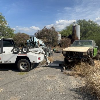 Ekb Towing - We make sure the condition of the car at pick up is the same condition it is at drop off. - Towing Near Me - Waianae, Hawaii