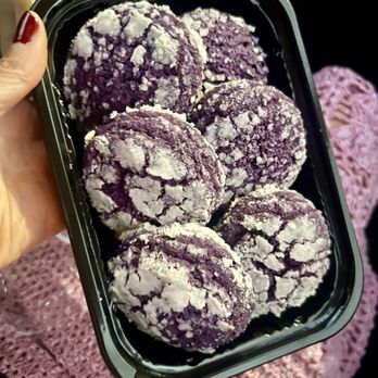 UBAE - Ube Crinkle Cookies - Desserts Near Me - Honolulu, Hawaii