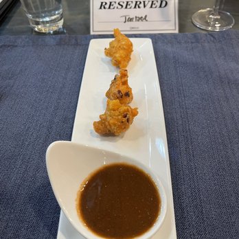 MESA, A Live Dining Show - Fried Onion and potato fritters (Pakode) with spicy and sweet chutney - Personal Chefs Near Me - New Albany, Indiana MESA, A Live Dining Show - Fried Onion and potato fritters (Pakode) with spicy and sweet chutney - Personal Chefs Near Me - New Albany, Indiana