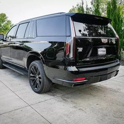 Seattle Exclusive Limo & Town Car - Best SUV Option For Families Up To Six Passengers For Transportation Service And Town Car Service To SeaTac Airport