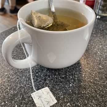 Thumbs Up Diner - Green tea - American Near Me - East Point, Georgia