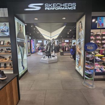 SKECHERS Retail - Shoe Stores Near Me - Manhattan Beach, California SKECHERS Retail - Shoe Stores Near Me - Manhattan Beach, California
