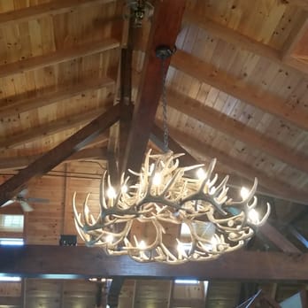 Creek's Edge Winery - Wineries Near Me - Lovettsville, Virginia