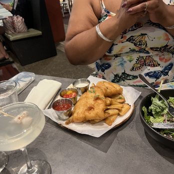 Goen Dining + Bar - Fish and chips - Pan Asian Near Me - Kailua, Hawaii