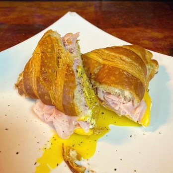 Friends Cafe - Yummy runny egg - Cafes Near Me - New Brunswick, New Jersey