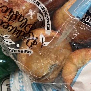 ALDI - Rotten apples - Grocery Near Me - Depew, New York