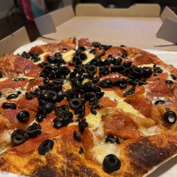 Pizzaville - Pepperoni & Olive   So delicious. Sometimes you just need a normal pizza - Pizza Near Me - Bakersfield, California
