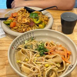 cold Cold Noodles with Sesame Sauce 麻酱凉面 cold Cold Noodles with Sesame Sauce 麻酱凉面