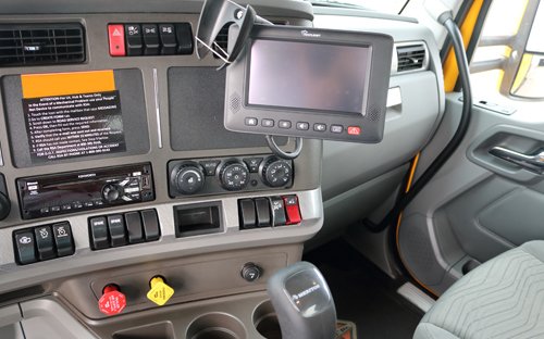 Estes Express Lines by null