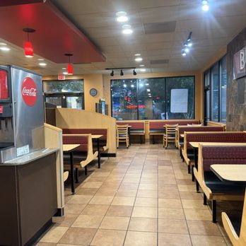 Dairy Queen Grill & Chill - It could use a clean up . - Fast Food Near Me - Edmonds, Washington Dairy Queen Grill & Chill - It could use a clean up . - Fast Food Near Me - Edmonds, Washington