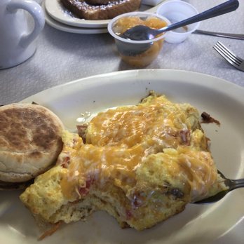 50s Diner Backseat Bar - Cheddar cheese omelette - Diners Near Me - Cordes Junction, Arizona