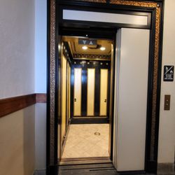 Treasury On the Plaza - One elevator wasn't working. Don't stand in there waiting for it to close. I may or may not have made that mistake. *giggle*