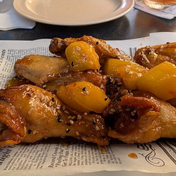 Waiter's Gastro Bar - Caribbean mango and honey glazed wings - Latin American Near Me - San Juan, Puerto Rico