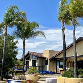 Araujo Roofing - Roofing Near Me