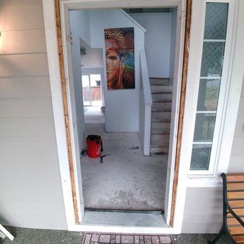 CC Remodeling Construction - a view of the entryway - General Contractors Near Me - Kirkland, Washington CC Remodeling Construction - a view of the entryway - General Contractors Near Me - Kirkland, Washington
