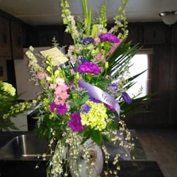 Cinnamon's Flowers & Gifts