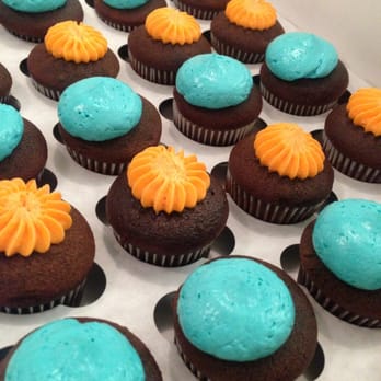 Decorate Your Own Cupcake Station Yelp