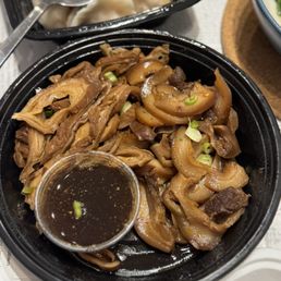 Braised Mixed (pork belly & pork intestine) Braised Mixed (pork belly & pork intestine)