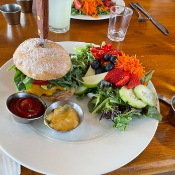 Dish Bistro - Burgers Near Me - Mammoth Lakes, California