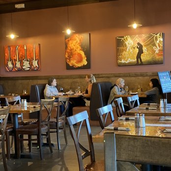 The Hub Eats & Drinks - Lots of seating! - American Near Me - Sacramento, California The Hub Eats & Drinks - Lots of seating! - American Near Me - Sacramento, California