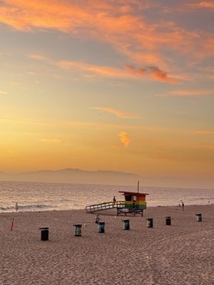 Hermosa Beach Pier by null