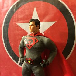Yesteryear's Comics - Mezco One:12 - Superman: Red Son.