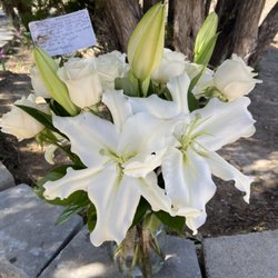 Endless Love Flowers - Sympathy Bouquet With Lilies And Roses